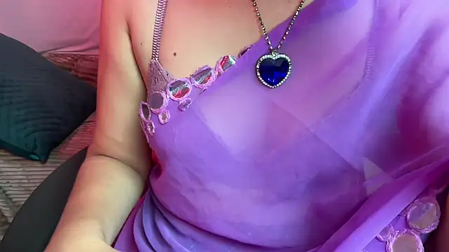 Chatroom XXX en direct de QueenAngelena