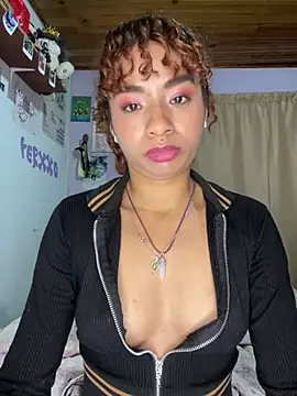 Rchelx69x's Live XXX Chat