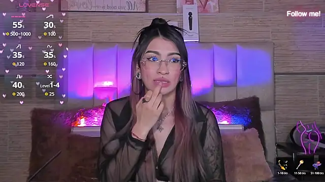 mia_devine_'s Live XXX Chat