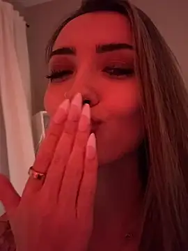 Chat XXX en directo de Tiny-Mimi