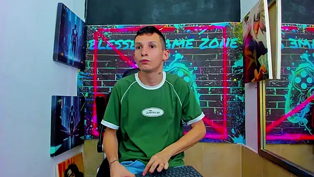 Isaak_Bless Live XXX Chat