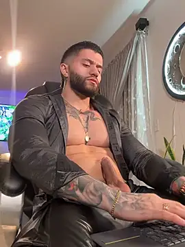 Chatroom XXX en direct de Frank_Farrell
