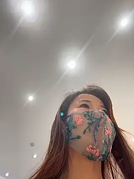 kiss_loo Chat XXX live