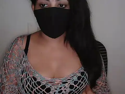 Reddy_Trisha Adlı Modelin Canlı XXX Sohbeti