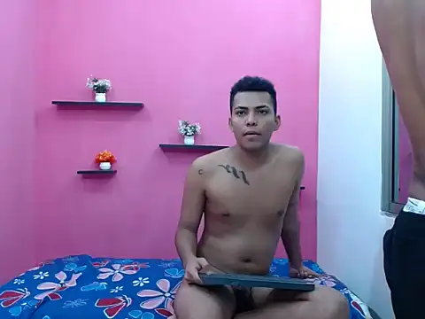 patrickvsnoah Live XXX-chat