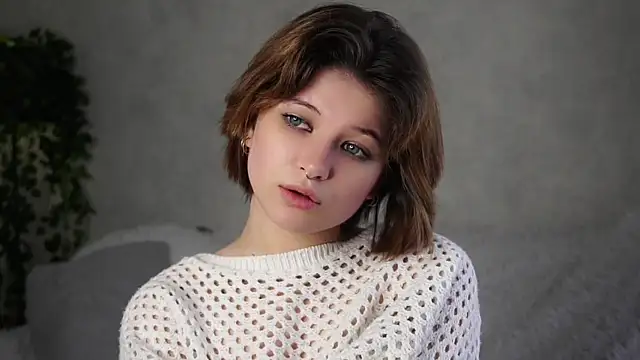 AlesiaPeasel's Live XXX Chat