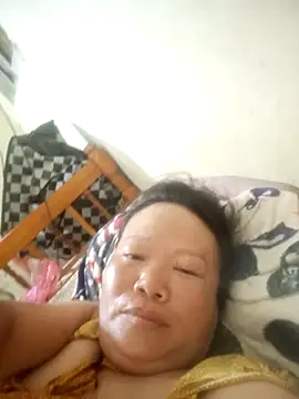 Queenie9z's Live XXX Chat