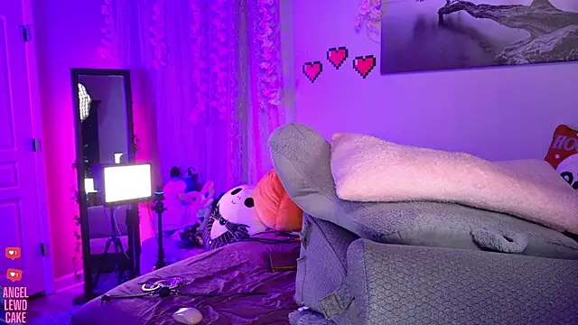 Chat +18 de Angel-Lewd-Cake ao vivo