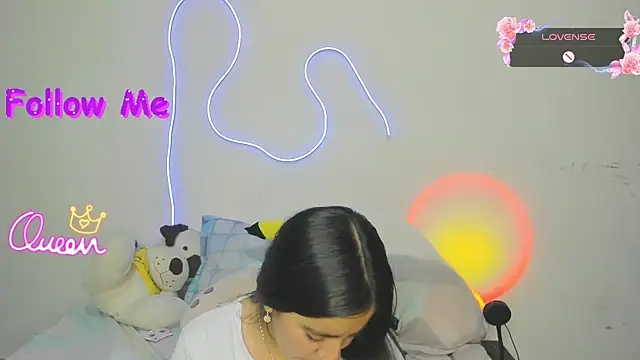 litle_mily_'s Live XXX Chat