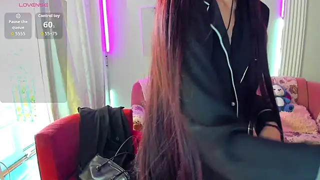 MaryRapunzel Adlı Modelin Canlı XXX Sohbeti