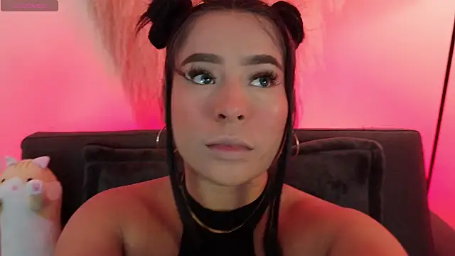 mia_roux1's Live XXX Chat