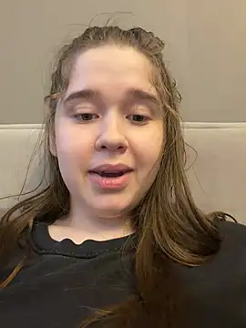 Živý XXX chat HornyGirlH