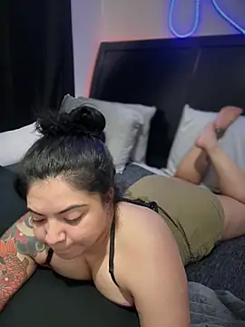 kimmiakiss22's Live XXX Chat