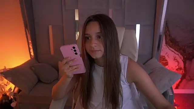 Živý XXX chat TinyNatalie