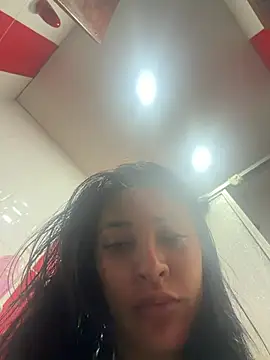 -Natalia_888 Adlı Modelin Canlı Sohbet Odası