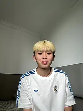 Dddd-6666's Live XXX Chat