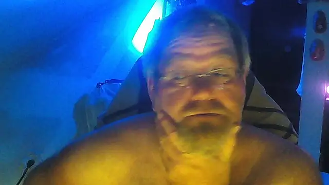 PervTrucker2's Live XXX Chat