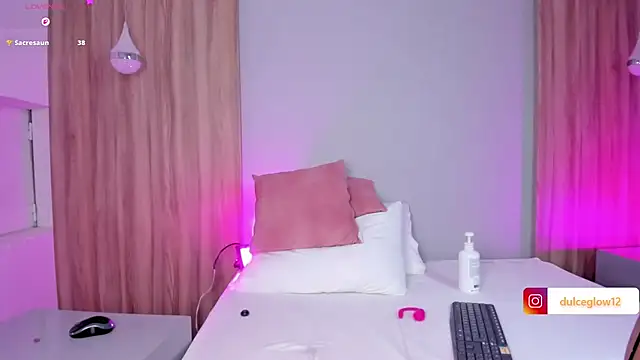 XXX chat uživo modela dulce_glow_
