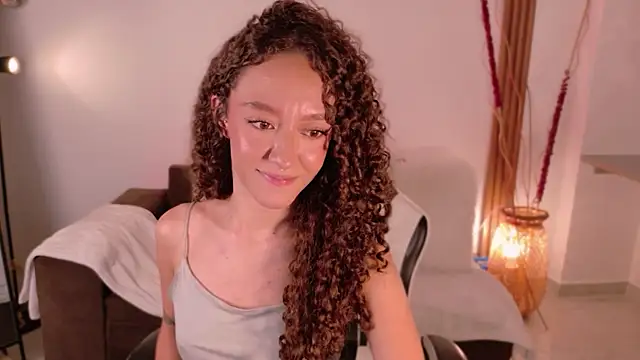 ChloeMoreti Adlı Modelin Canlı XXX Sohbeti