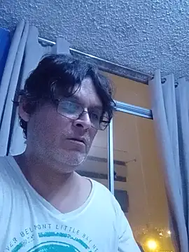 AdultAgency Adlı Modelin Canlı XXX Sohbeti