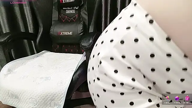 Chat +18 de Yuki-yio ao vivo