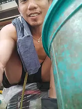 traiwe06 Live XXX Chat