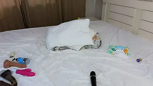חדר צ'אט בשידור חי של Diana_Moon_