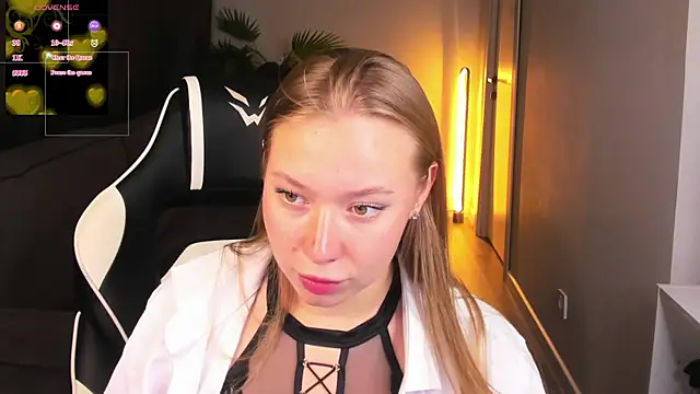 Coraline_Clark live XXX chat