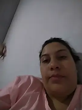 esmeralda_jadees' Live XXX Chat