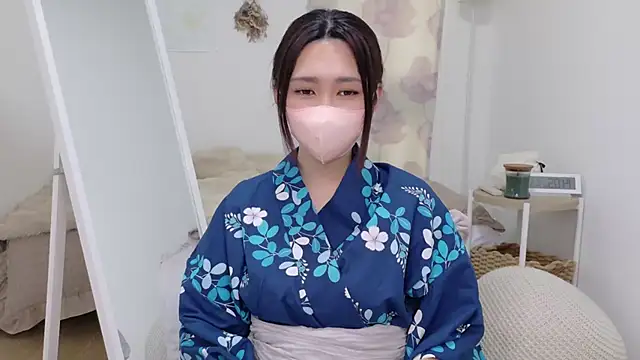 Živá chatovací místnost MIYABI_xoxo
