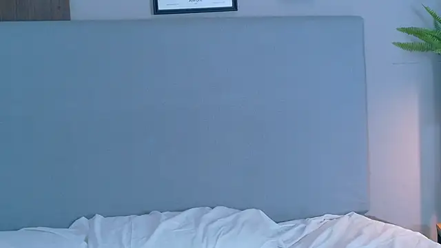 NaomiVelvet_ লাইভ XXX চ্যাট