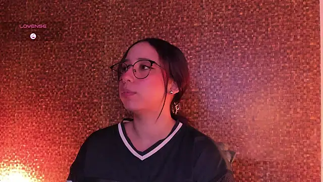Apartment28 live XXX chat