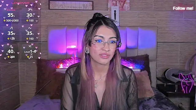 แชท XXX สดของ mia_devine_