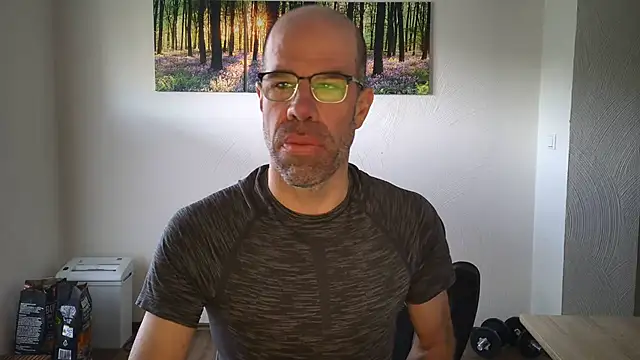 DaddyHarry_MatureStallion Live XXX-Chat