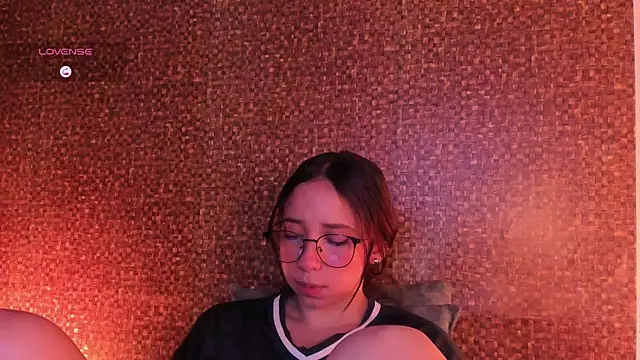 Apartment28のライブXXXチャット