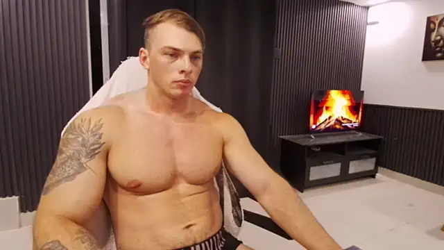 YourHotGreg Adlı Modelin Canlı XXX Sohbeti