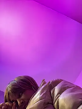Czat XXX na żywo – Ayla_Noir