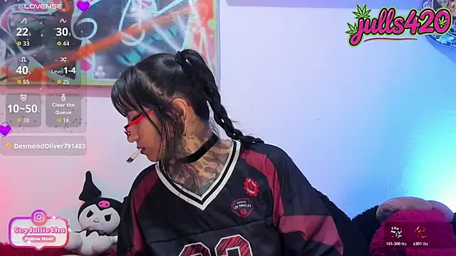 Julls420_'s Live XXX Chat