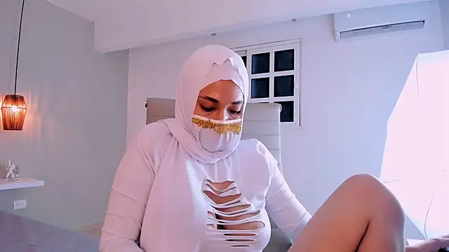 Chat XXX ao vivo de LittleNoor