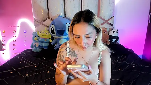 צ'אט XXX בשידור חי של Amanda_klaire