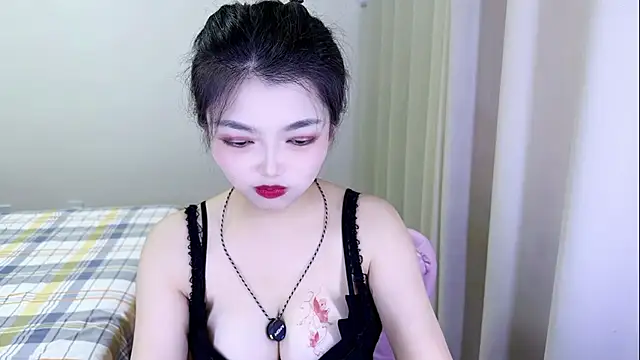 u8u8u's Live XXX Chat