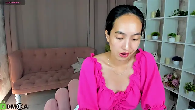 FlirtyAura Live XXX-chat