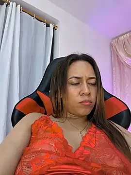 Chat +18 de Nanybaker95 ao vivo