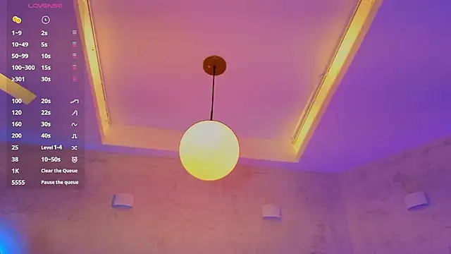 MiaWonderfull 现场XXX聊天