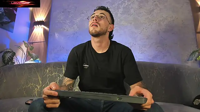 CodyWalkerR Chat XXX in diretta