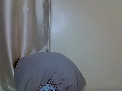 Queen_pretty2's Live XXX Chat