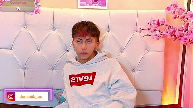 Živý XXX chat Dominik_lux