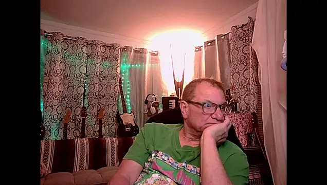 coryassman: απευθείας συνομιλία ΧΧΧ