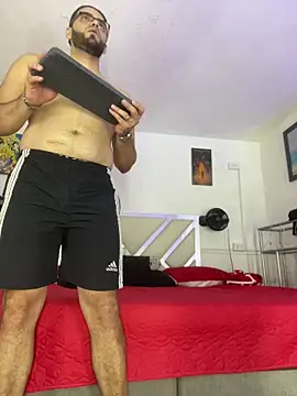 Kloe_MarkoX_X Adlı Modelin Canlı XXX Sohbeti