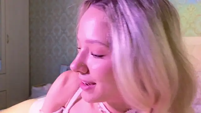 Sweetie__Angel Live XXX-Chat